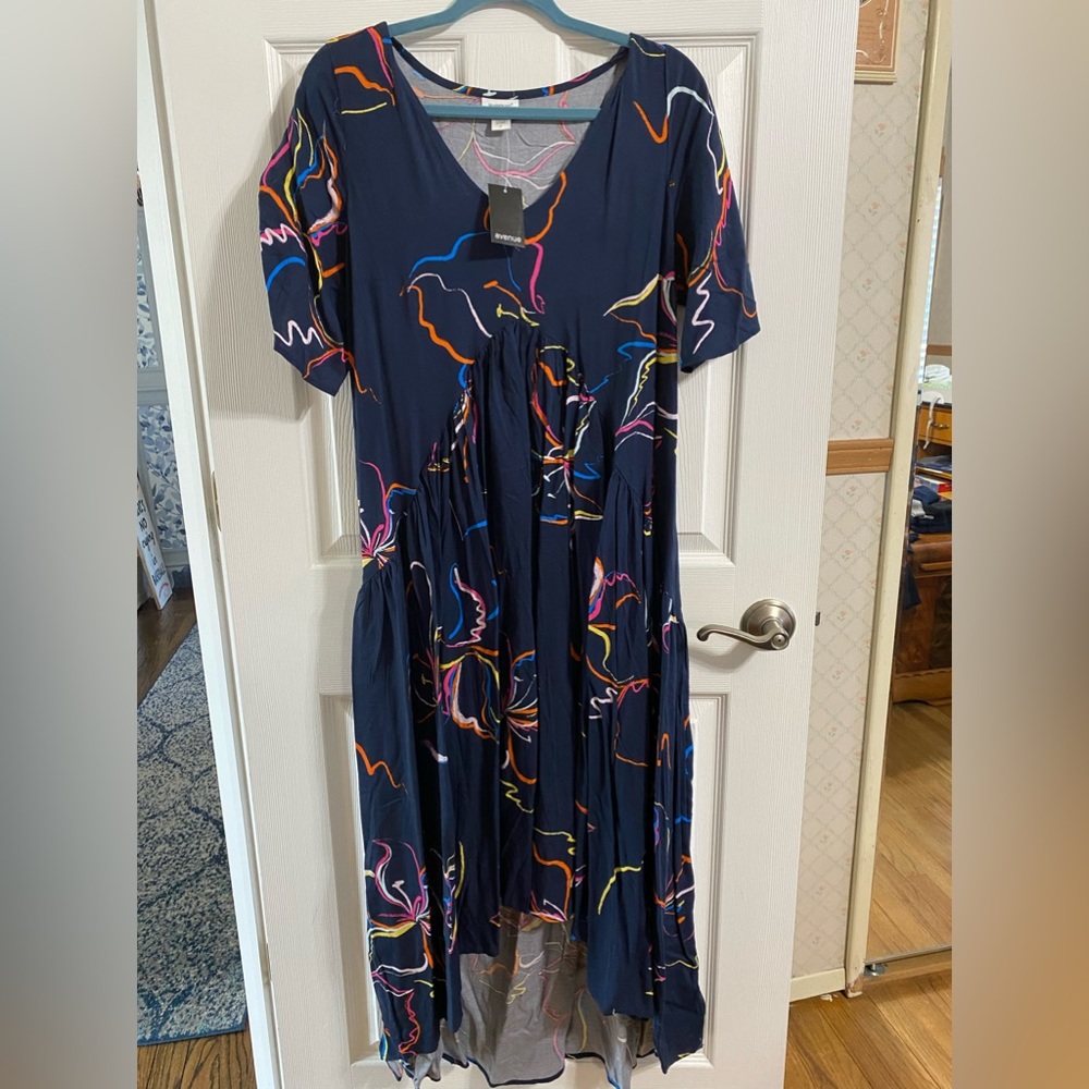 Maxi dress Avenue women’s size 14 navy blue shark bite hem in front